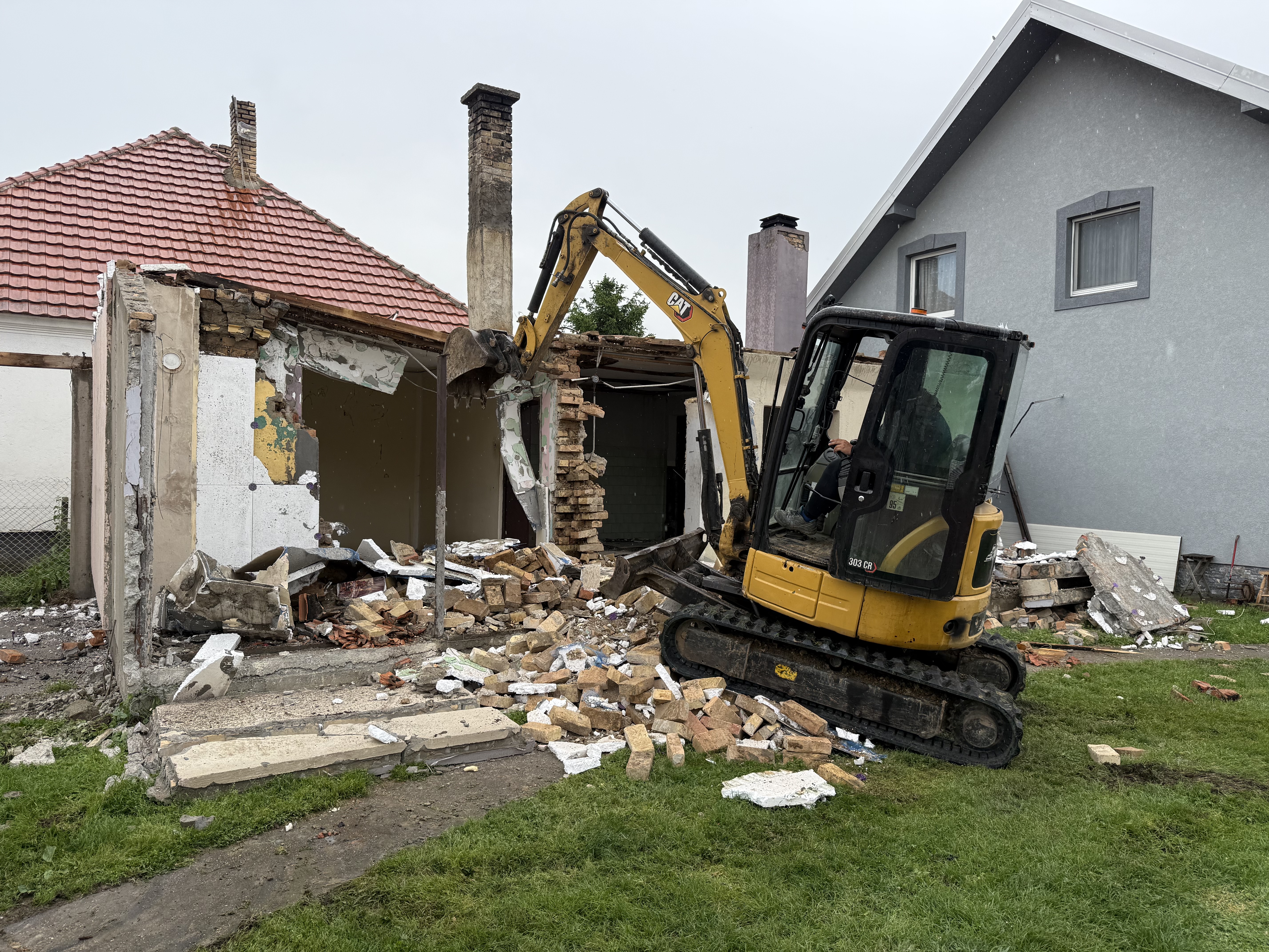 Iskop temelja na gradilištu NIKKOP DOO